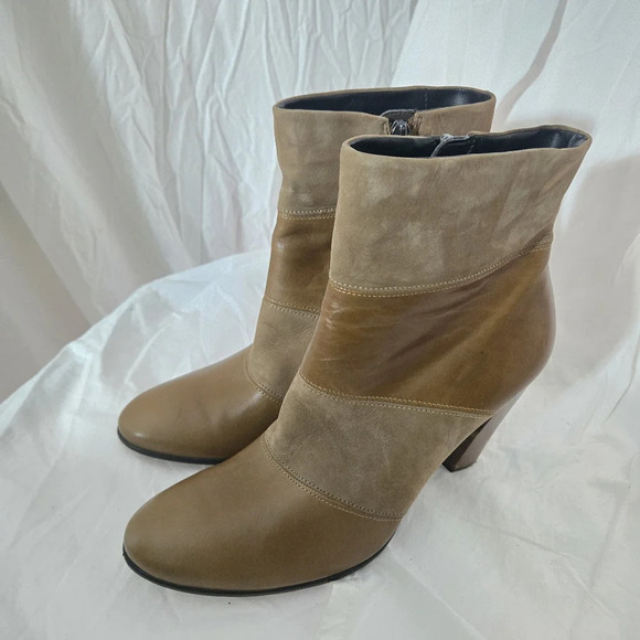 Ecco Ankle Booties - Picture 4 of 12